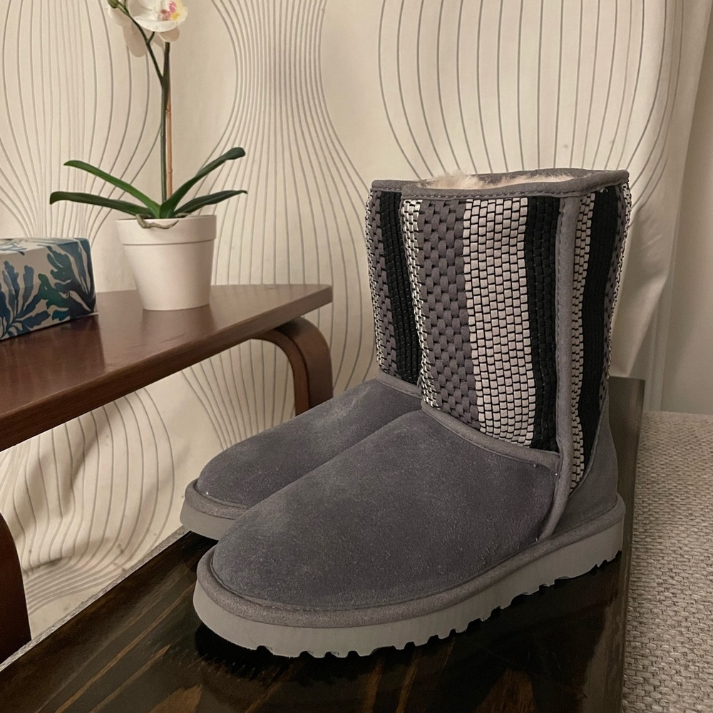 UGG Classic Short Woven Suede Boots (Style 1010551) BRAND NEW